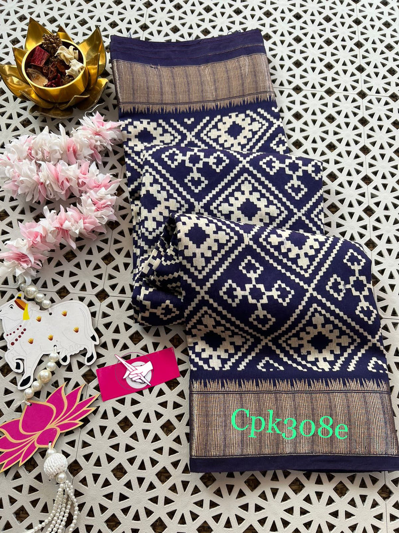 Elegant Navy Blue Tussar Soft Silk Handloom Saree Digital Print And Zari Border