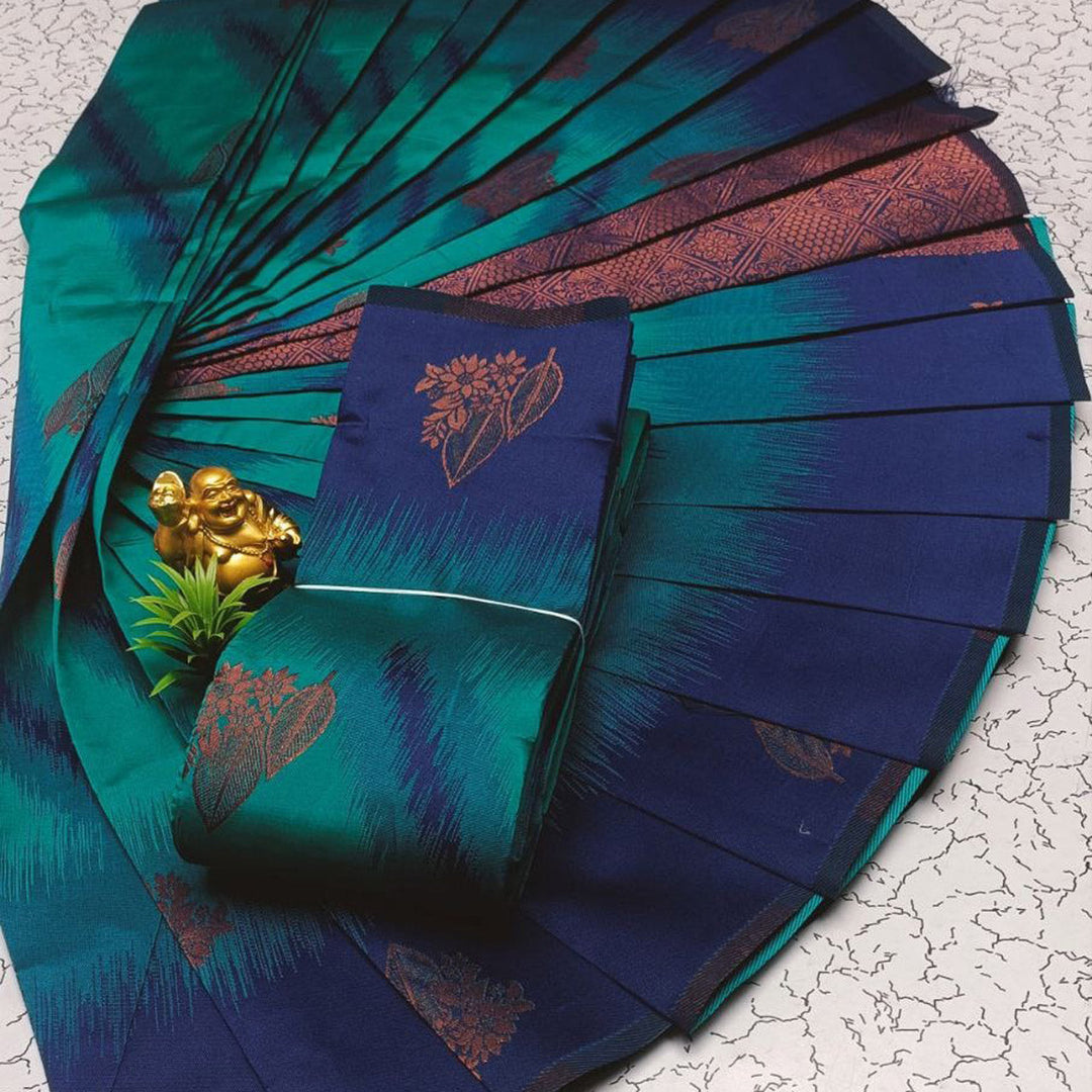 Textured Grace Cyan Kubera Silk Saree With Art Weaving