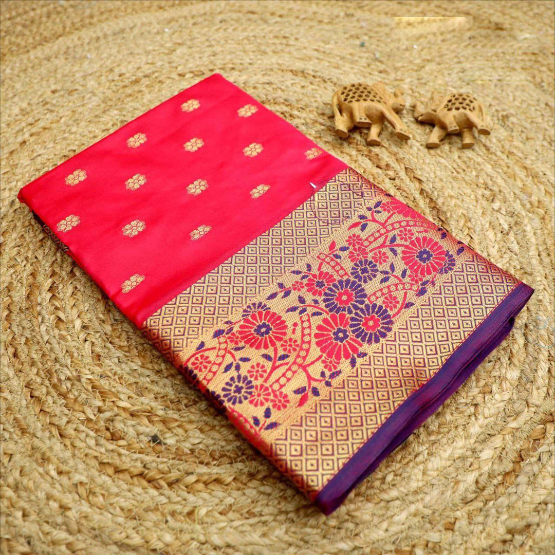 Appealing Rani Korvai Silk Saree With Classic Temple Weaves