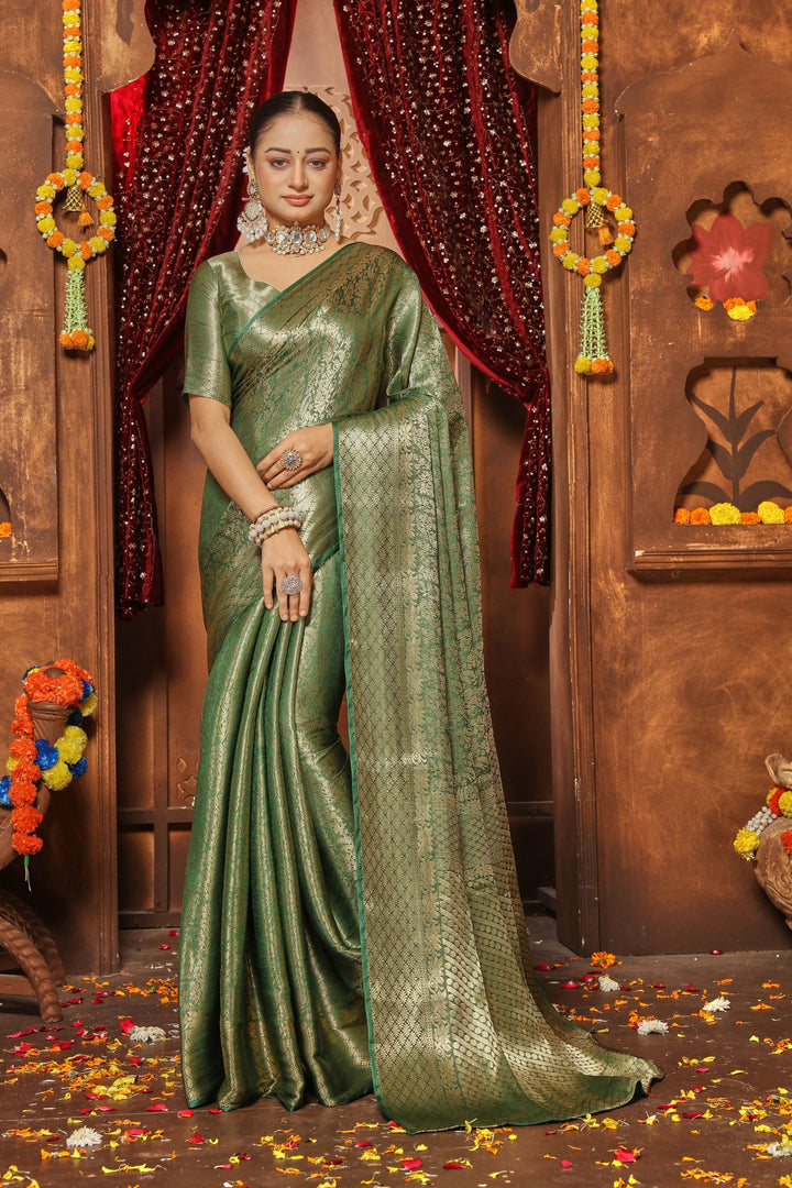 Buy Designer Sarees Online – Ethnic Styles & Trends