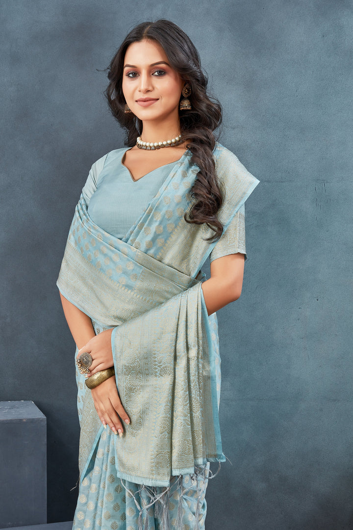 Luxurious Light Blue Handloom Georgette Silk Saree With Detailed Weaving