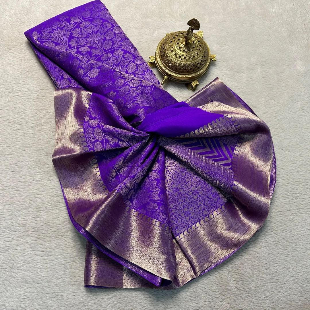 🥰 Purple Elegant Mysore Soft Silk Saree with intricate zari.🥰