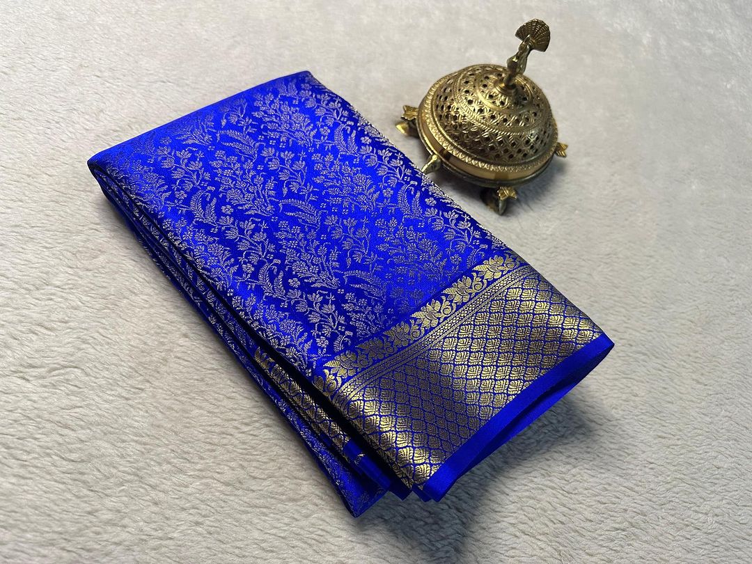 Designer Pure Soft Silk Saree With Elegant Mysore Zari Patterns