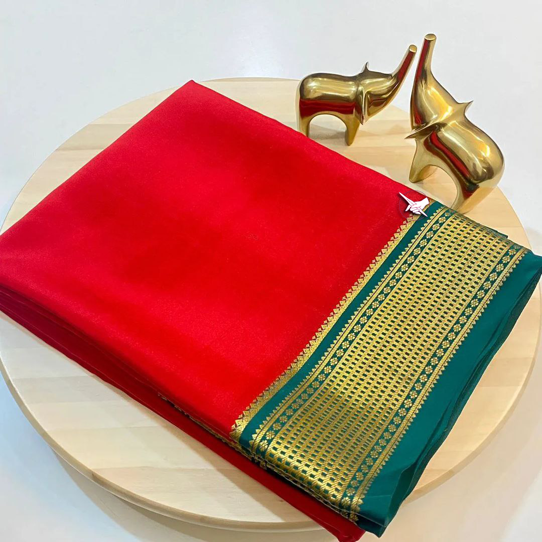 🥰 Exclusive Zari Border Red nd Green Colour Plain Mysore Silk Saree.🥰