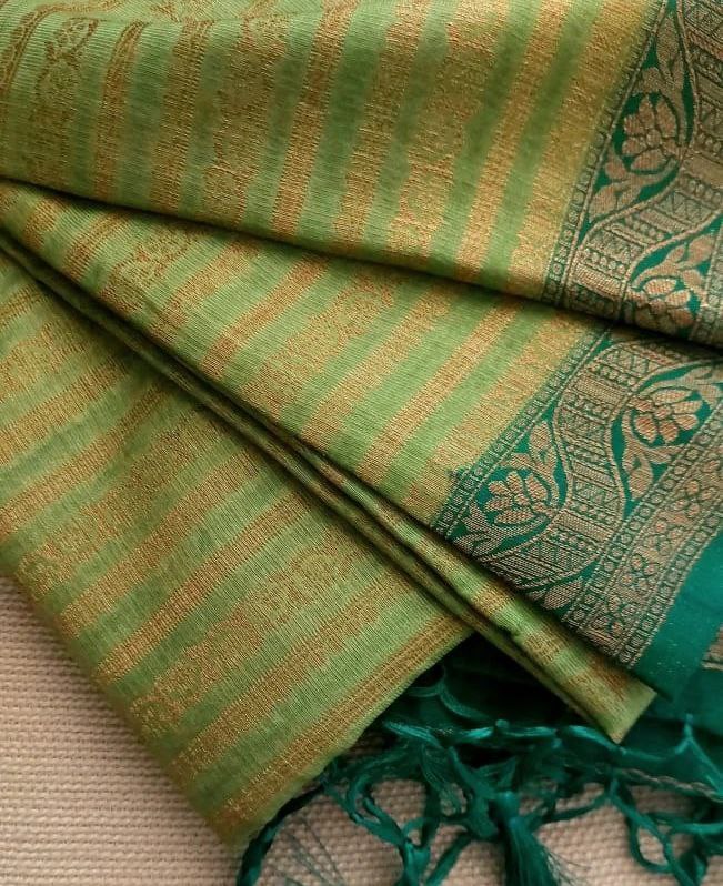 Stunning Green And Light Green Soft Silk Saree With Digital Prints And Kubera Pattu Border