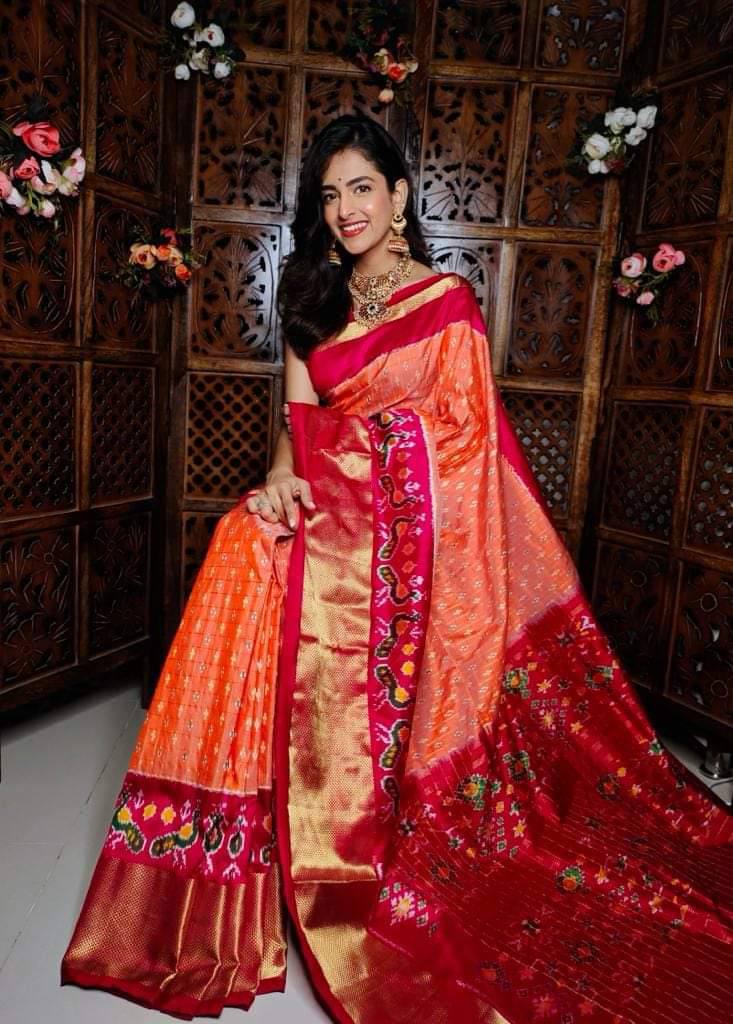 Regal Ikkat Pattern Digital Printed Soft Silk Saree With Zari Finish