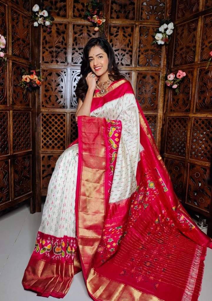 Alluring Soft Silk Traditional Saree With Ikkat Inspired Digital Patterns