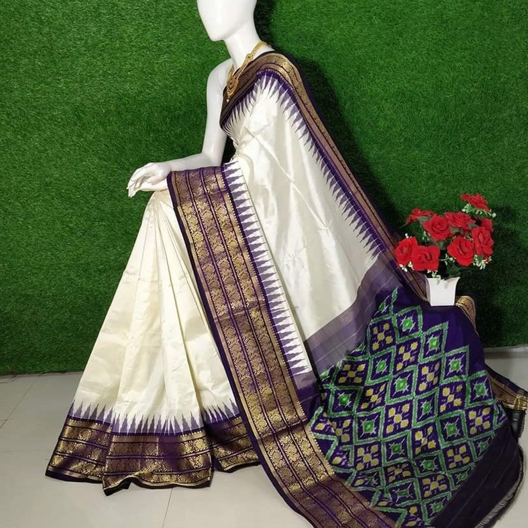 White Color Zari Kanchi Border Plain Saree With Patola Design Blouse