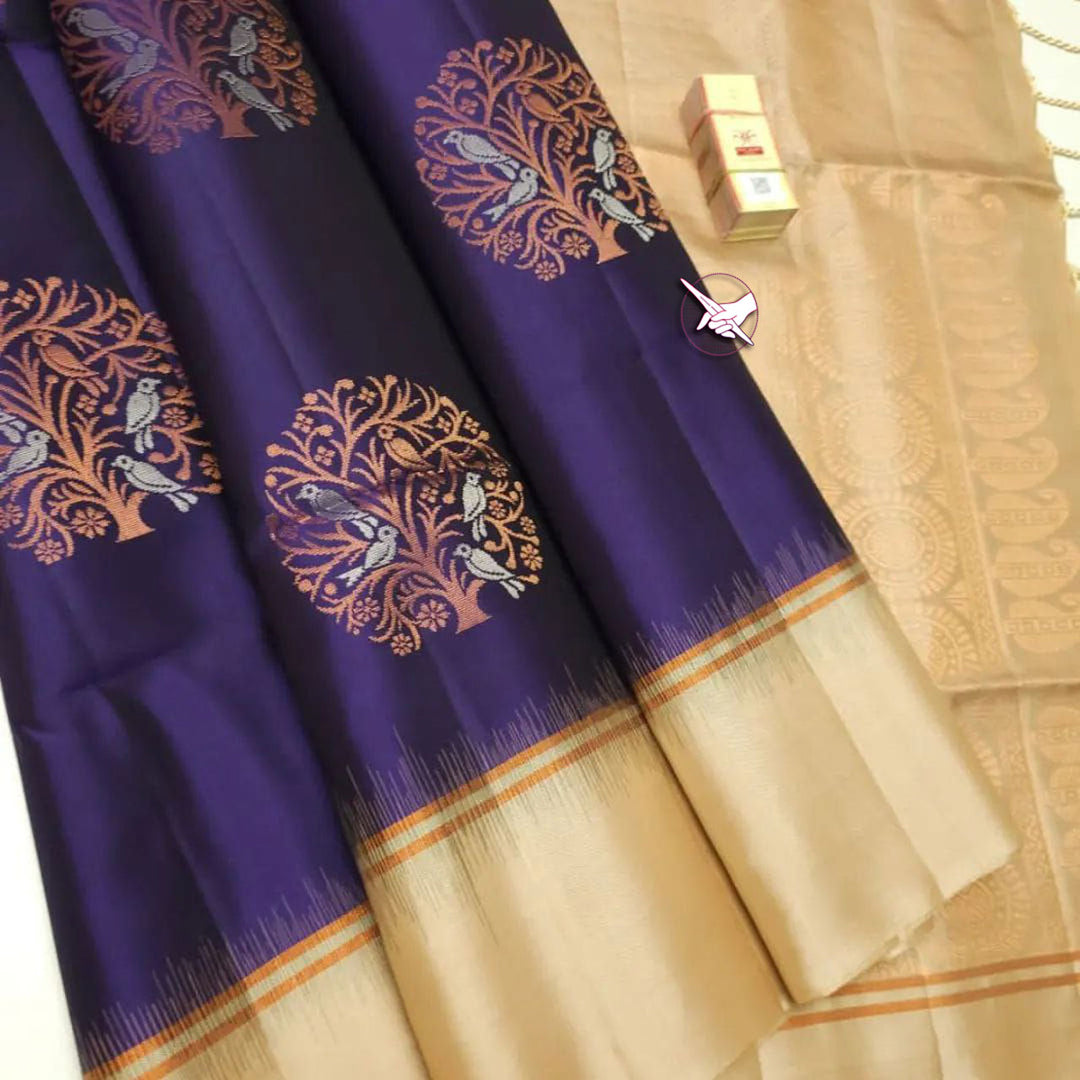 Kanchipuram Lichi Silk Navy Blue Color Saree With Beautiful Rich Pallu And Weaving Work