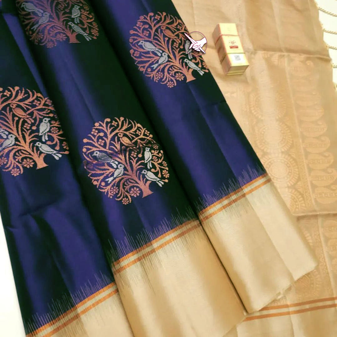 Navy Blue Kanchipuram Lichi Silk Saree With Beautiful Rich Pallu And Weaving Work