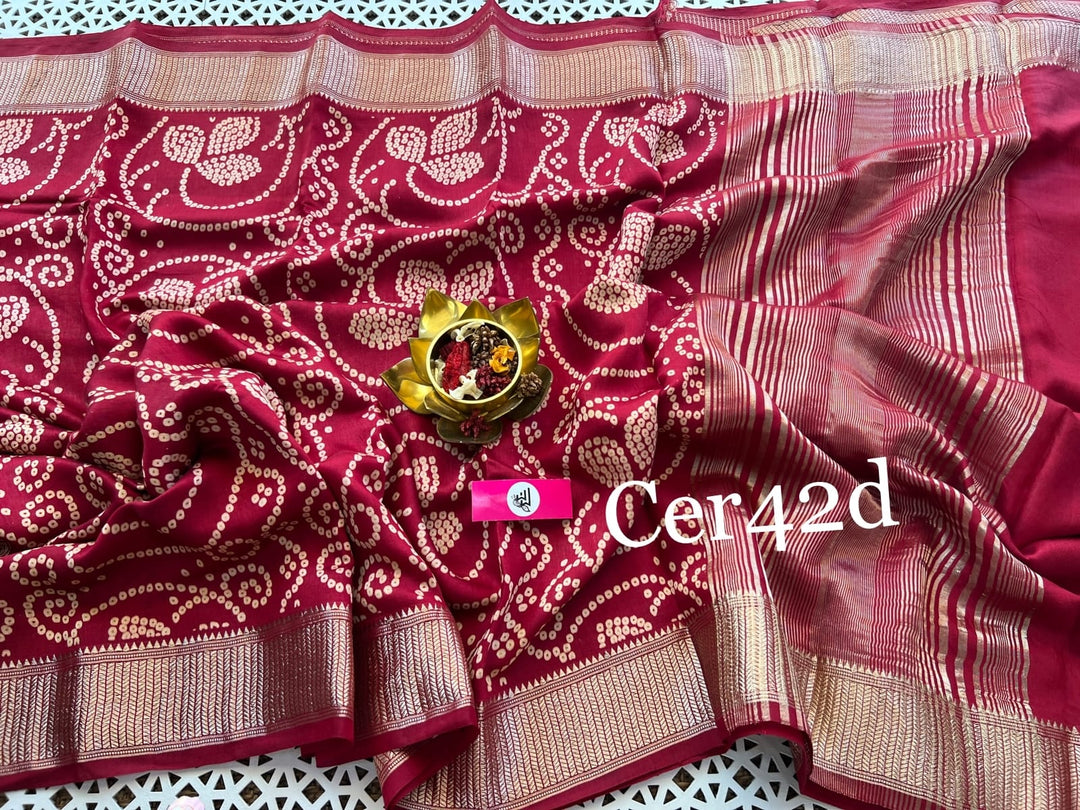 Launching Branded Beautiful Pure Soft Handloom silk Designer Exclusive Bandhani Print Sarees & withi jequard border With Matching Blouse*