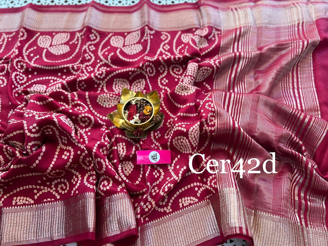 Launching Branded Beautiful Pure Soft Handloom silk Designer Exclusive Bandhani Print Sarees & withi jequard border With Matching Blouse*