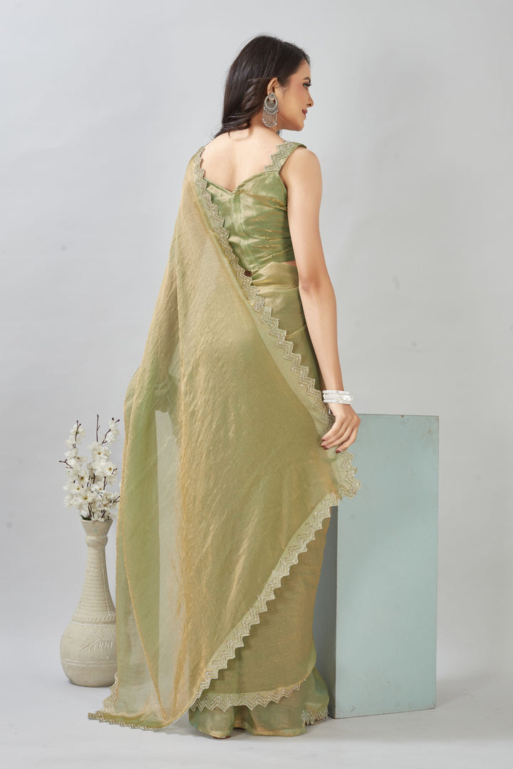 Sarees That Honor Indian Weavers