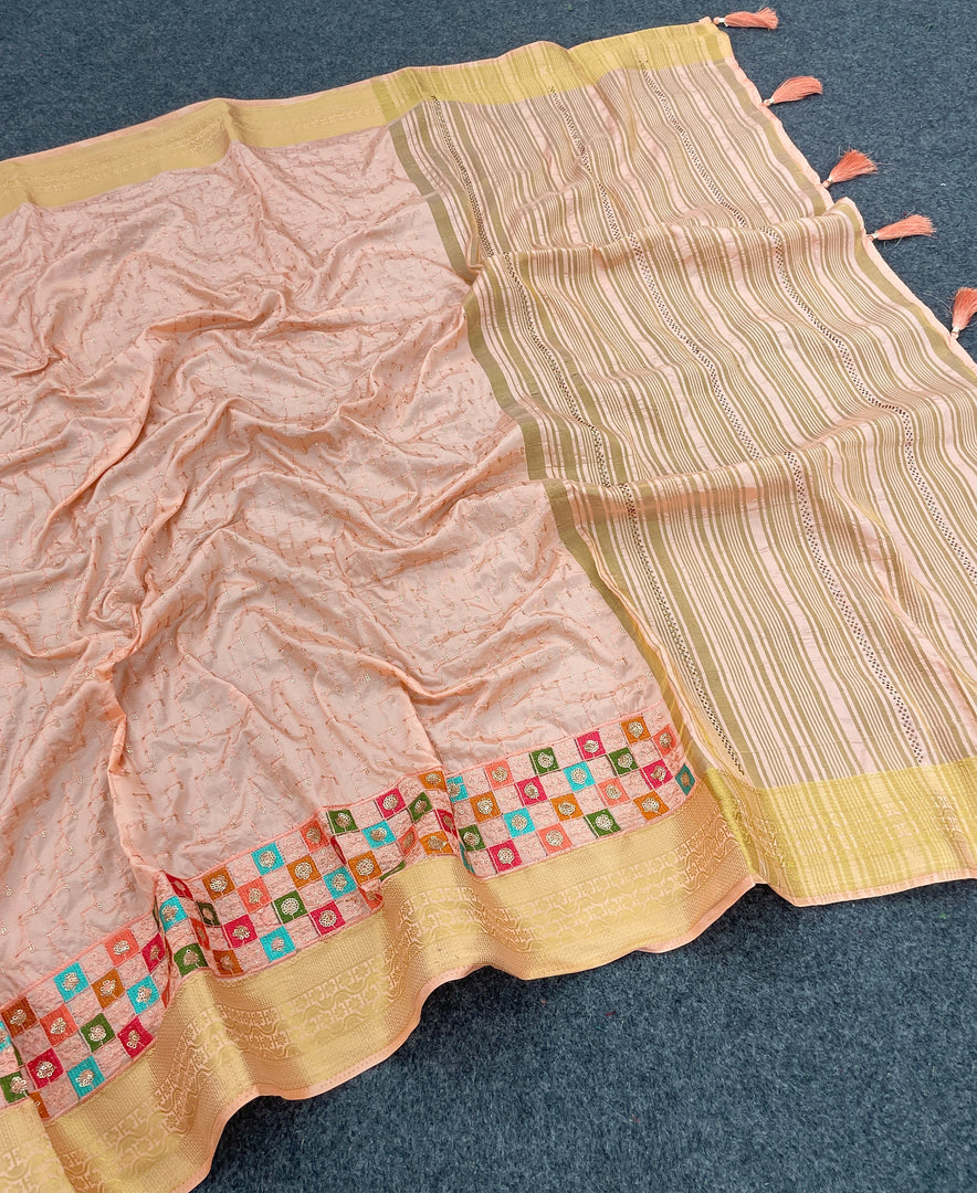 💕LIGHT PINK PLAIN Embroidery Work SILK Saree 💕