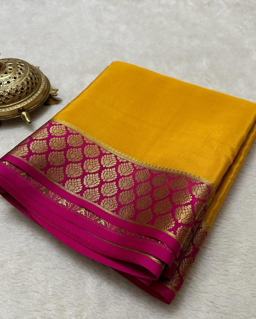 🥰 Exclusive Zari Border Orange nd Pink Colour Plain Mysore Silk Saree.🥰