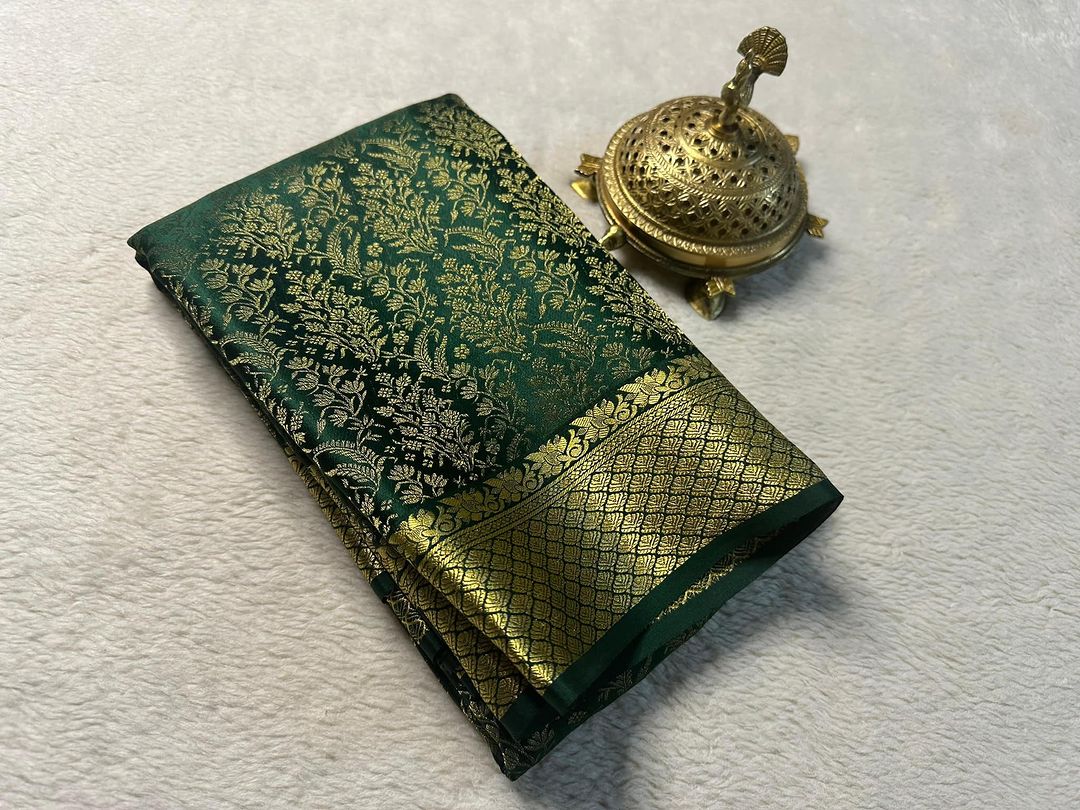 Cultural Green Pure Mysore Soft Silk Saree With Timeless Zari Weaving