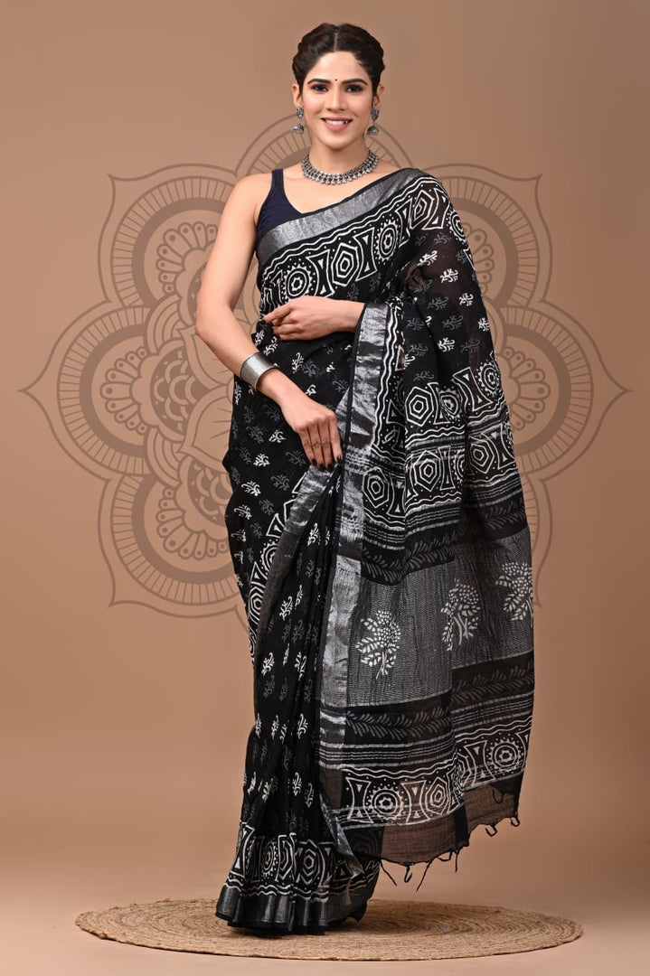 Versatile Elegance: Linen Sarees for All Seasons