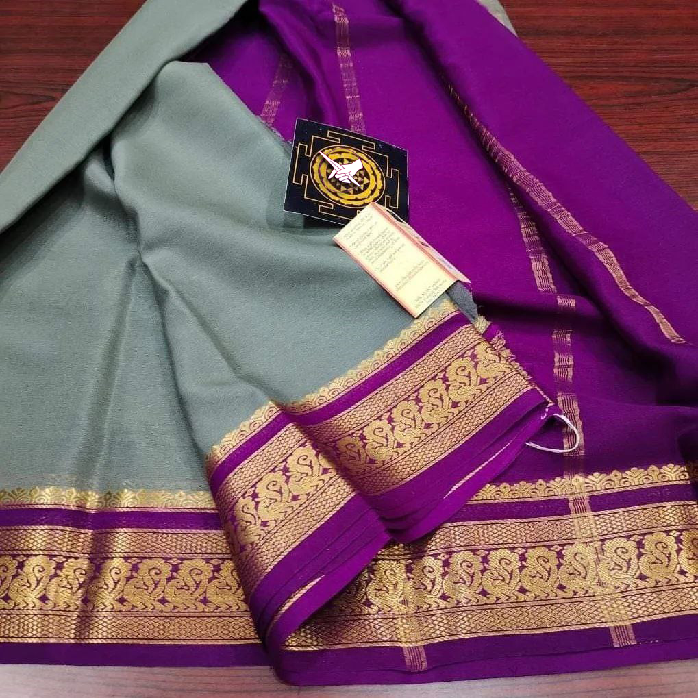 🥰 Exclusive  Zari Border Silver   With Purple Colour Plain Mysore Silk Saree..🥰