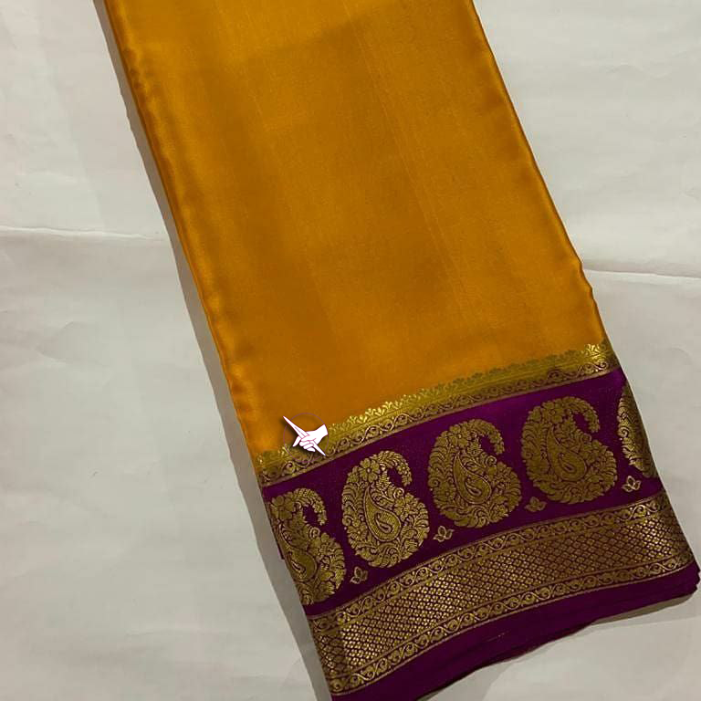 🥰 Exclusive Zari Border Yellow nd Pink Colour Plain Mysore Silk Saree.🥰