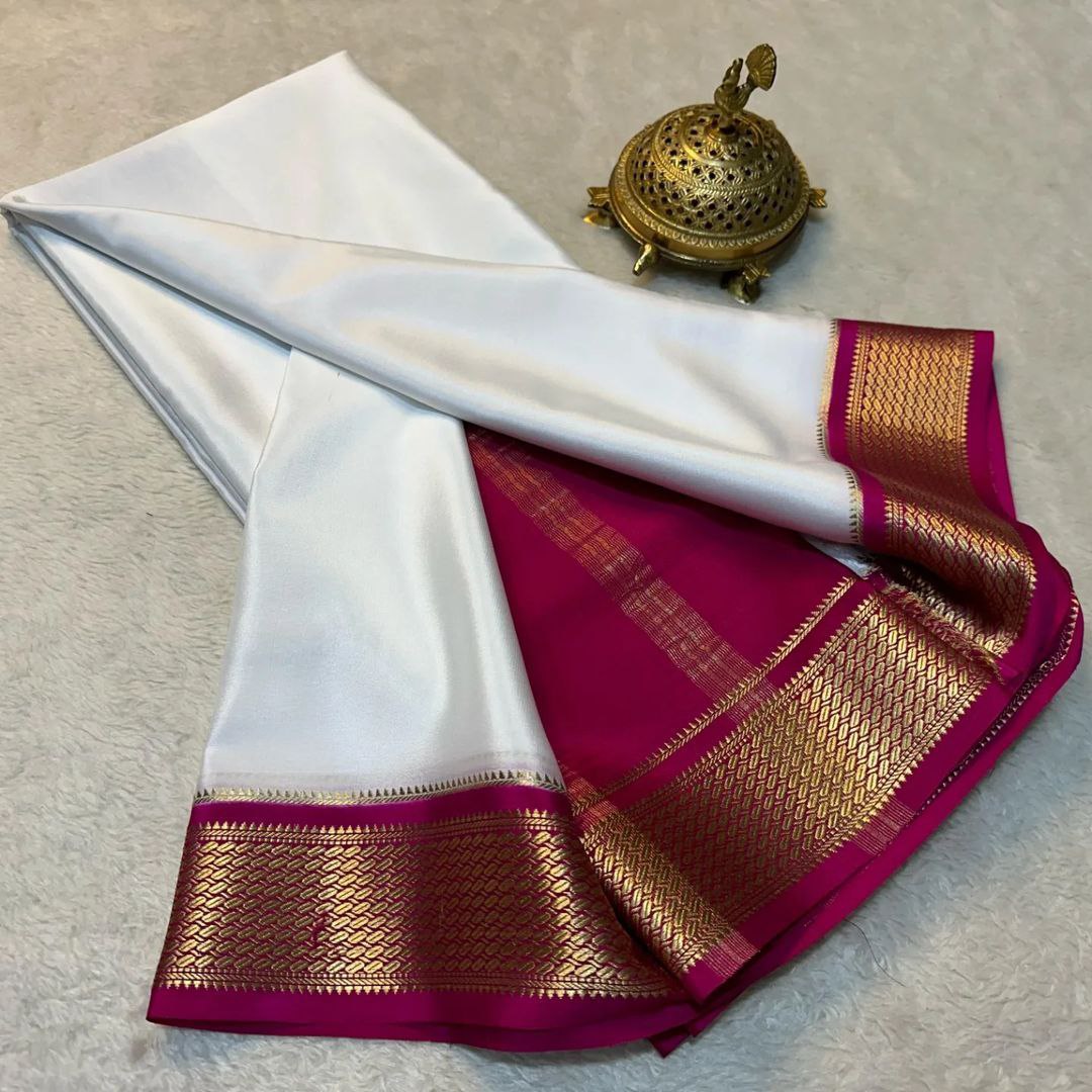 🥰 Floral Zari Border White with Pink  Colour Plain Mysore Silk Saree.🥰