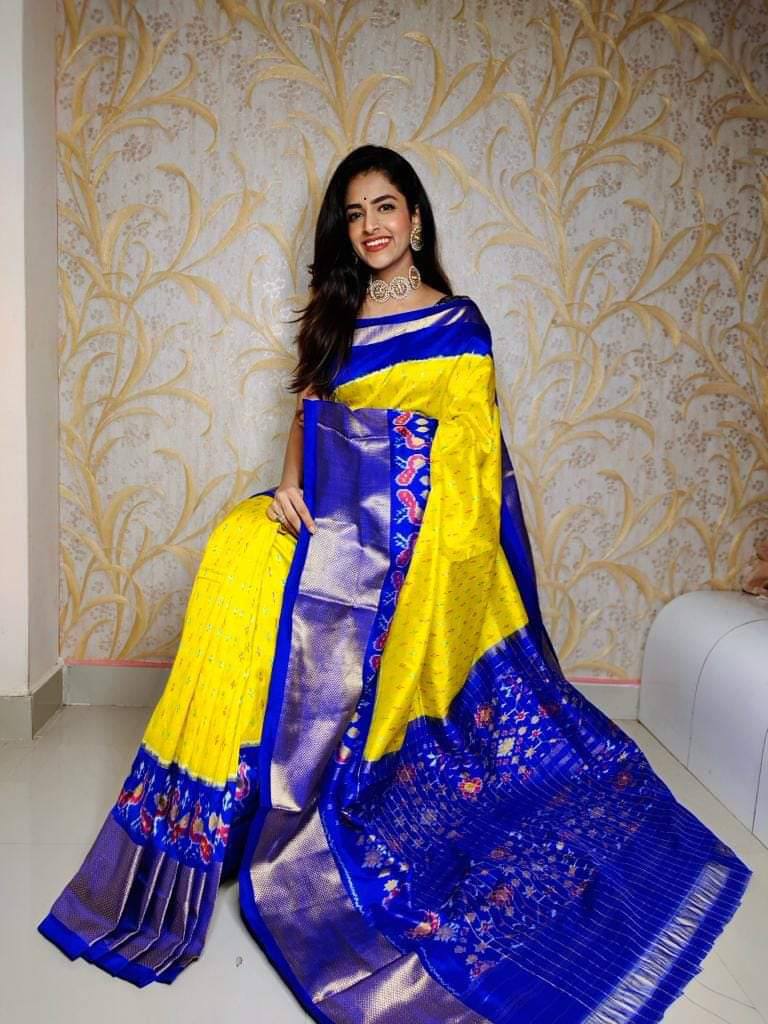 Luxurious Ikkat Printed Soft Silk Saree with Handloom Zari Touch