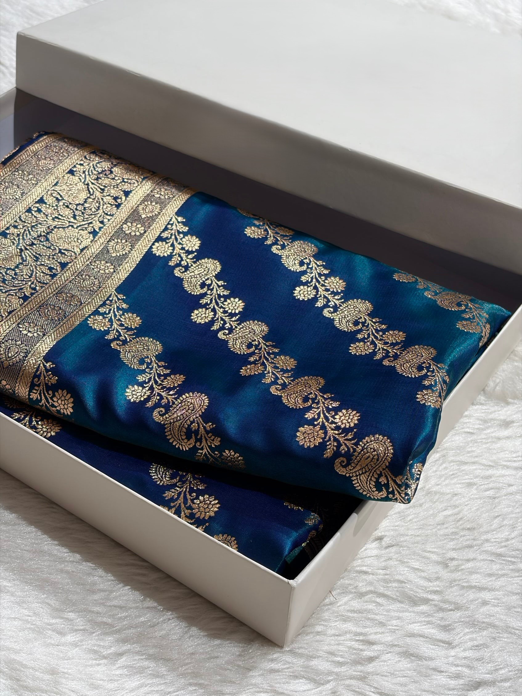 BLUE (4)