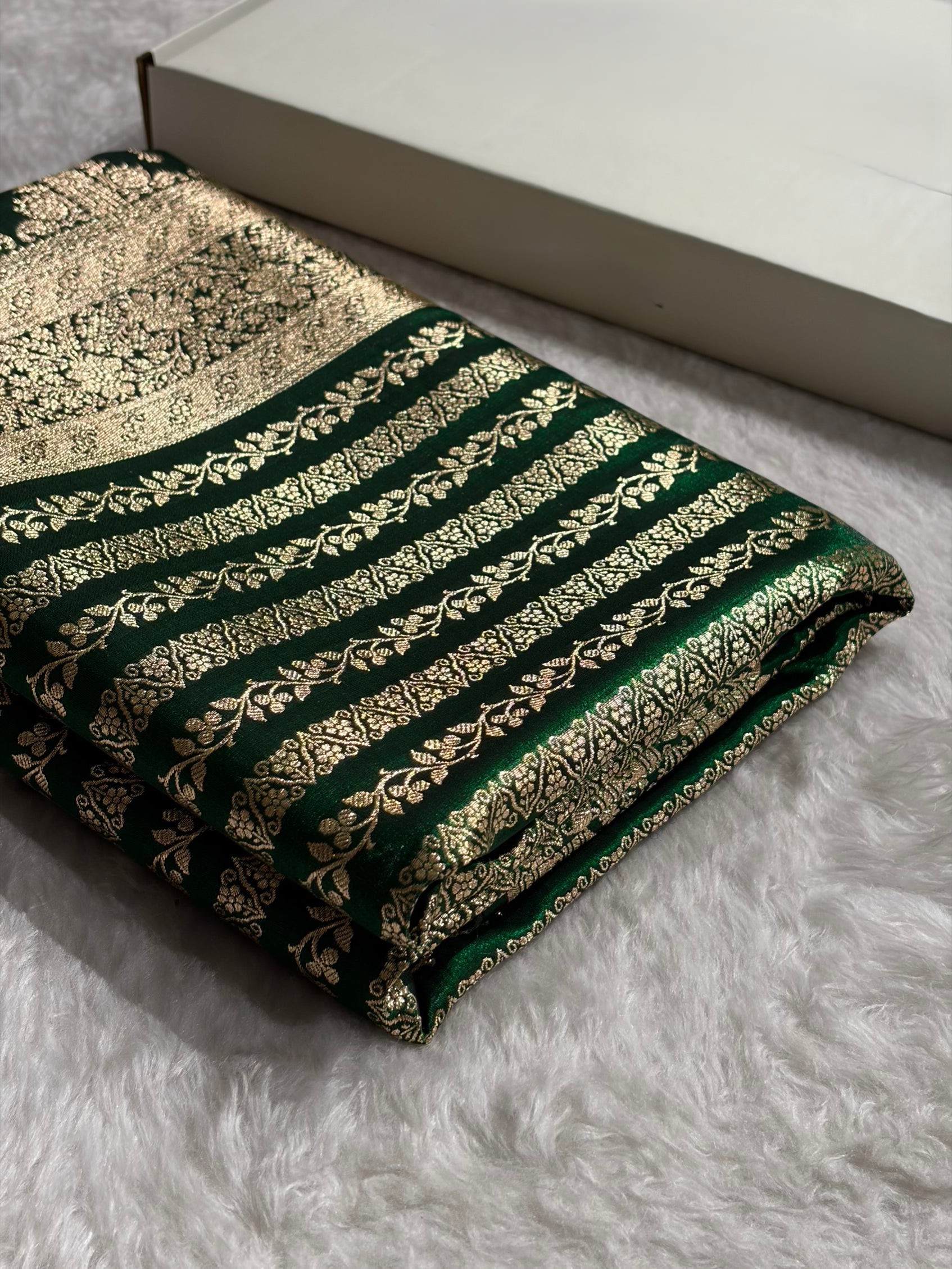 GREEN (2)